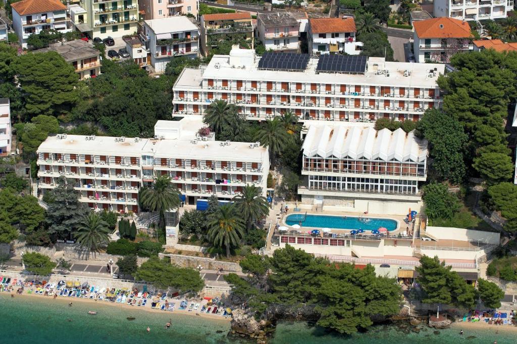 HOTEL AURORA - ПОДГОРА